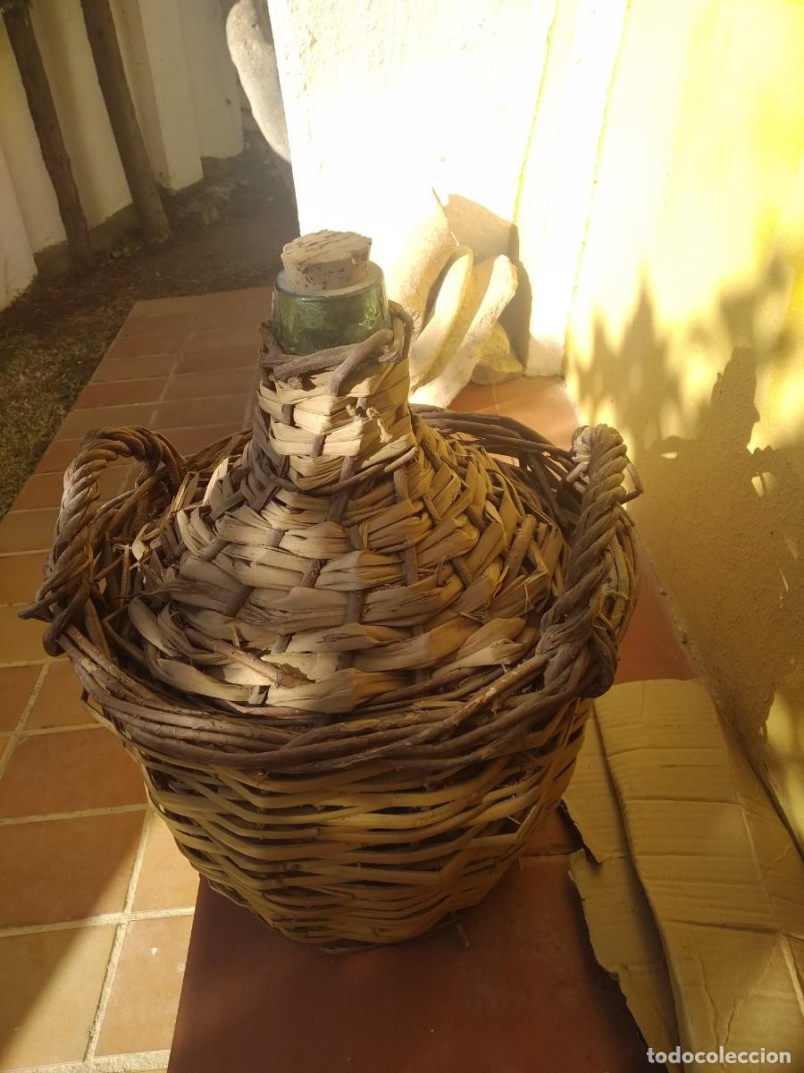 Vintage: Garrafa forrada. - Foto 1
