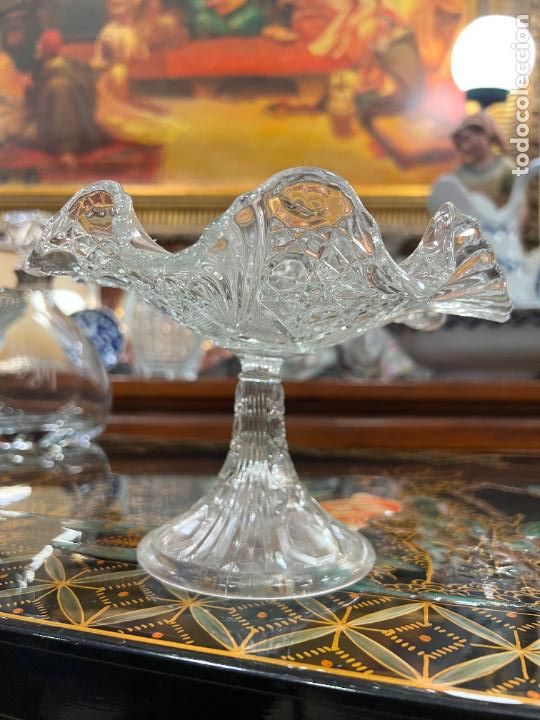 Vintage: BONITO FRUTERO CENTRO DE MESA DE CRISTAL LABRADO - MEDIDA 18X14 CM