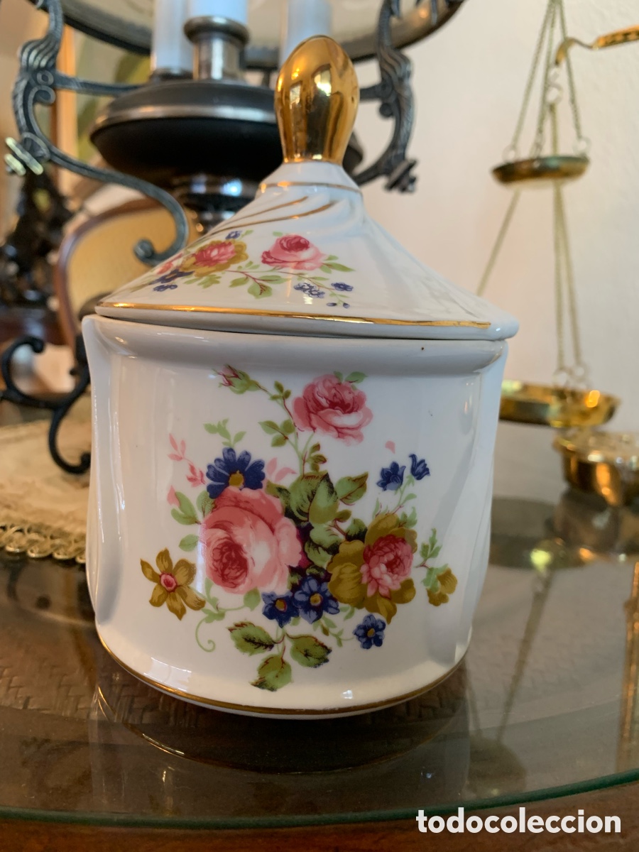 Vintage: caja bombonera de porcelana