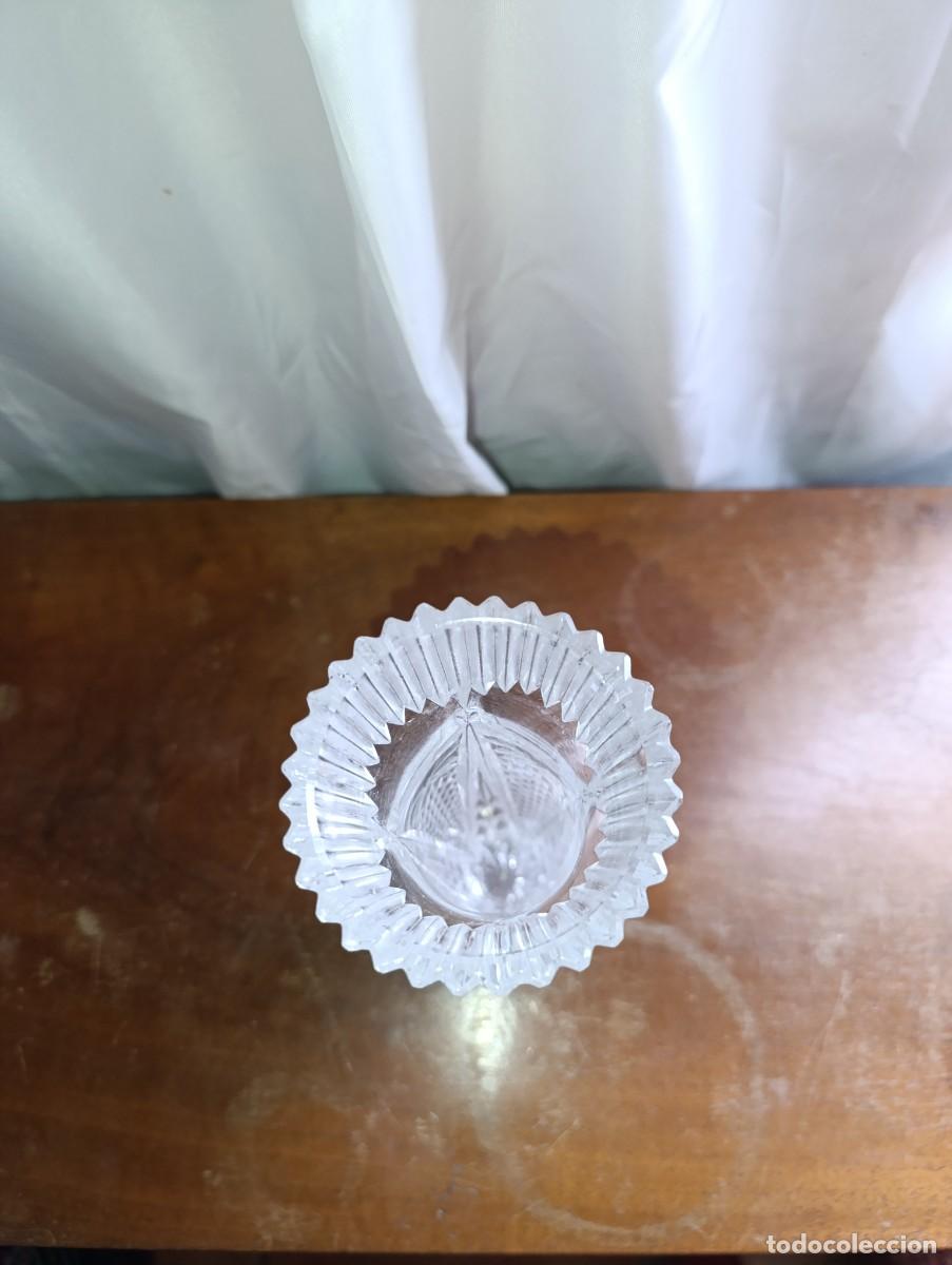 Vintage: Florero de cristal tallado - Foto 4