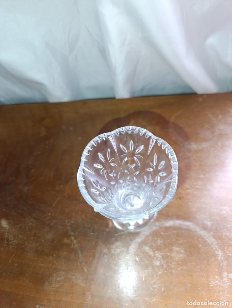 Vintage: Florero de cristal hecho en molde - Foto 4