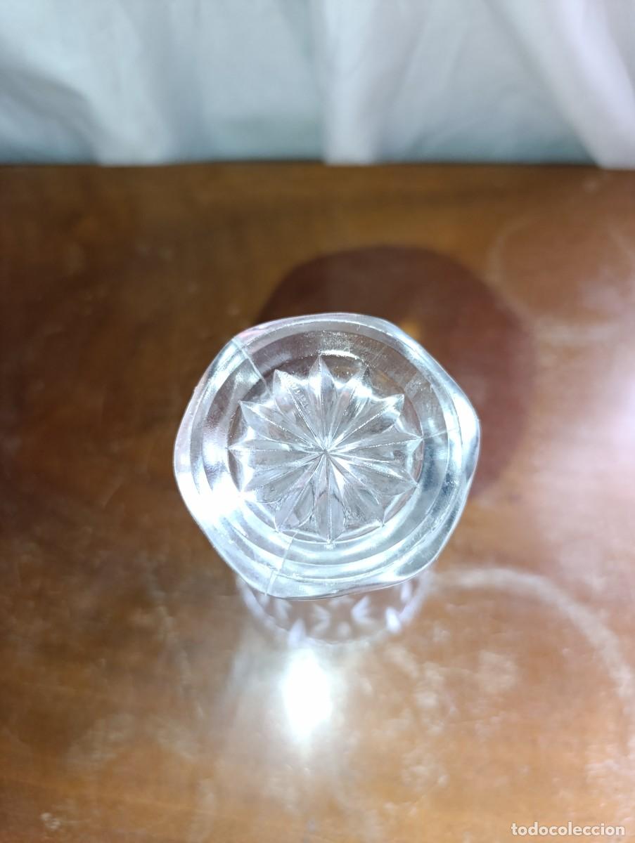 Vintage: Florero de cristal hecho en molde - Foto 5