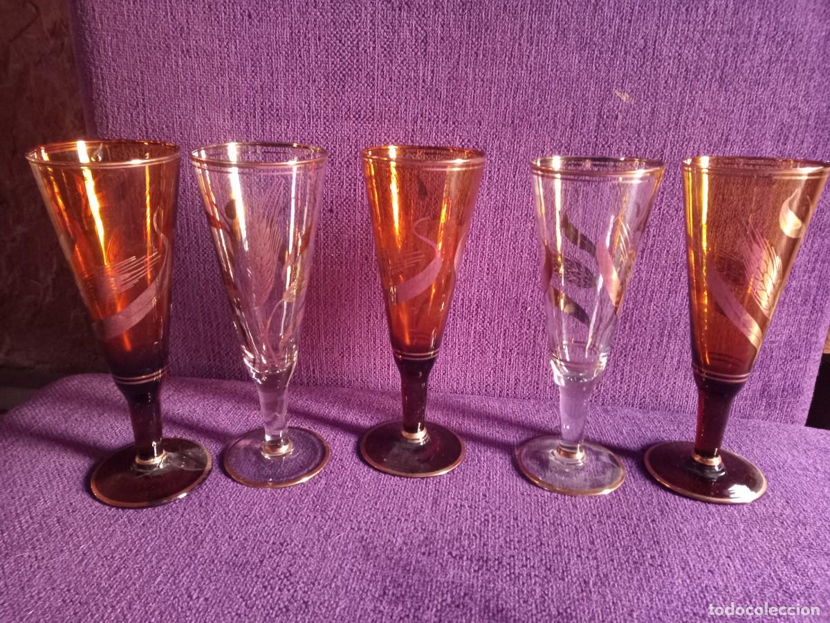 Vintage: 5 copas vintage de cava o champagne. Cristal. Filo y dibujo dorado. A&ntilde;os 60/70