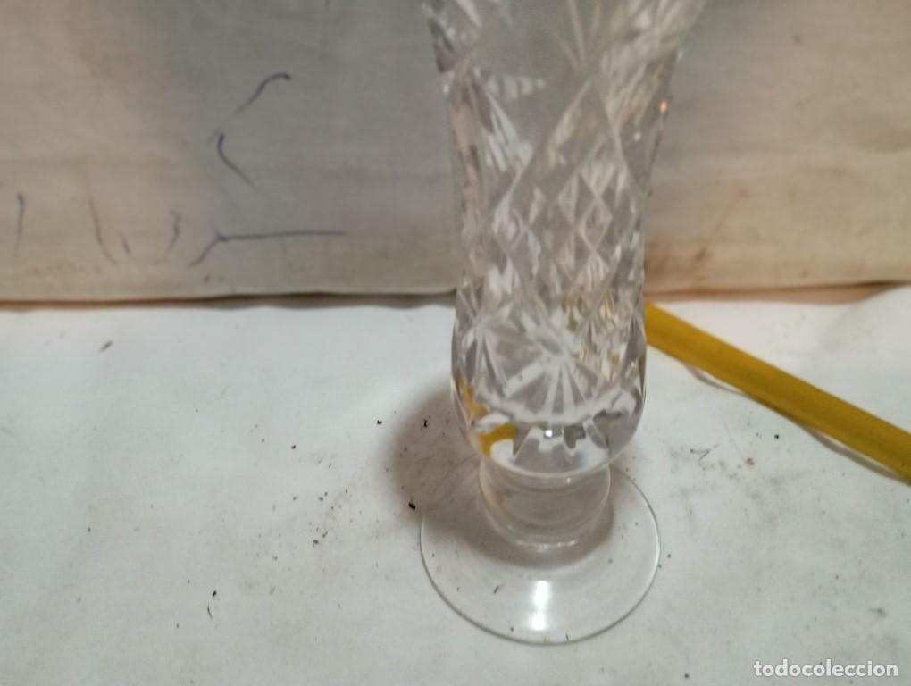 Vintage: florero de cristal labrado - Foto 2