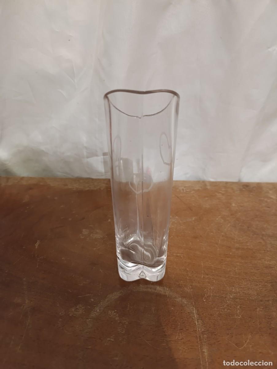 Vintage: Florero de cristal con forma de corazon - Foto 4