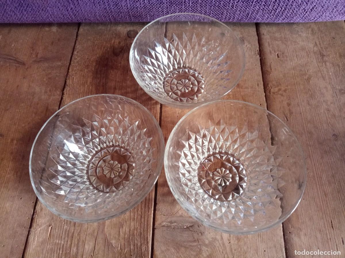 Vintage: 3 cuencos de cristal prensado en relieve. Vereco, France. Incoloros. A&ntilde;os 70