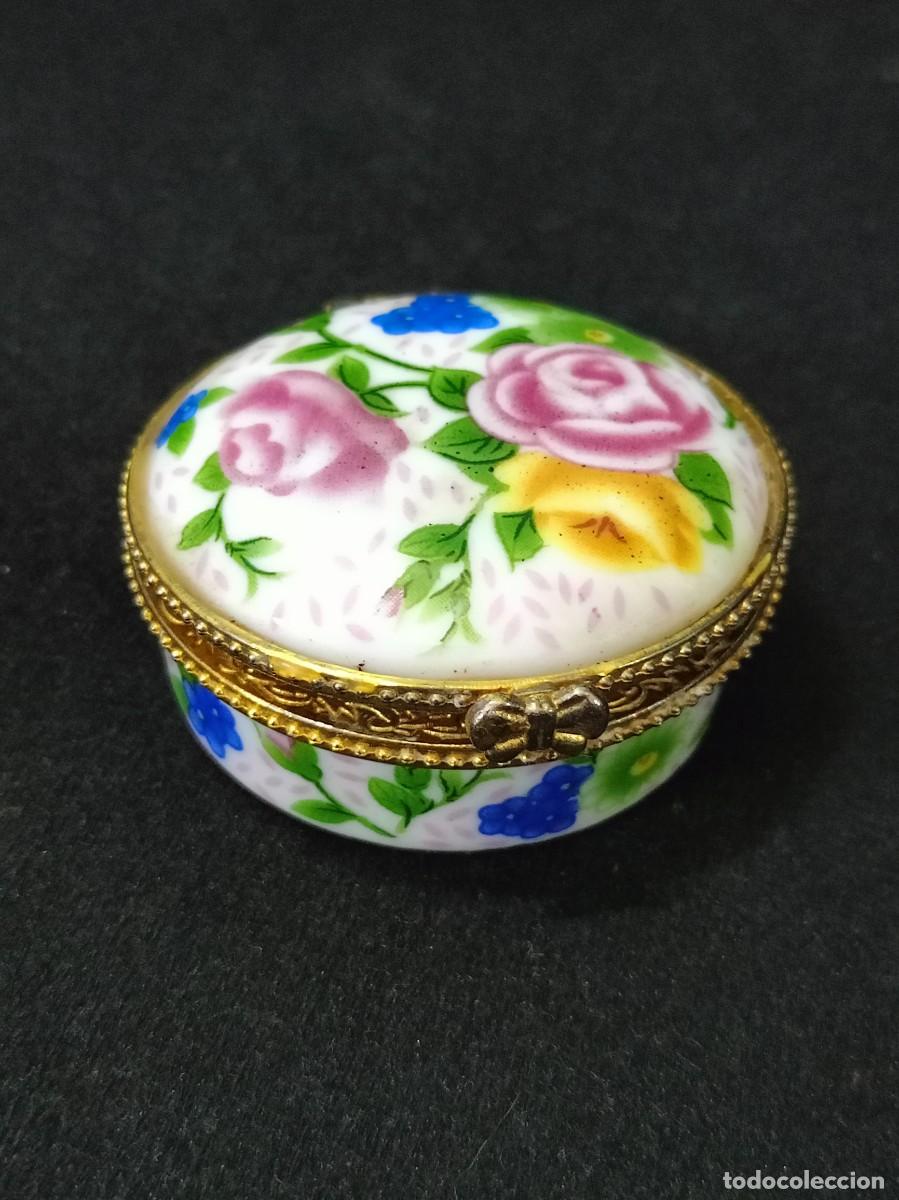 Vintage: pastillero vintage de porcelana