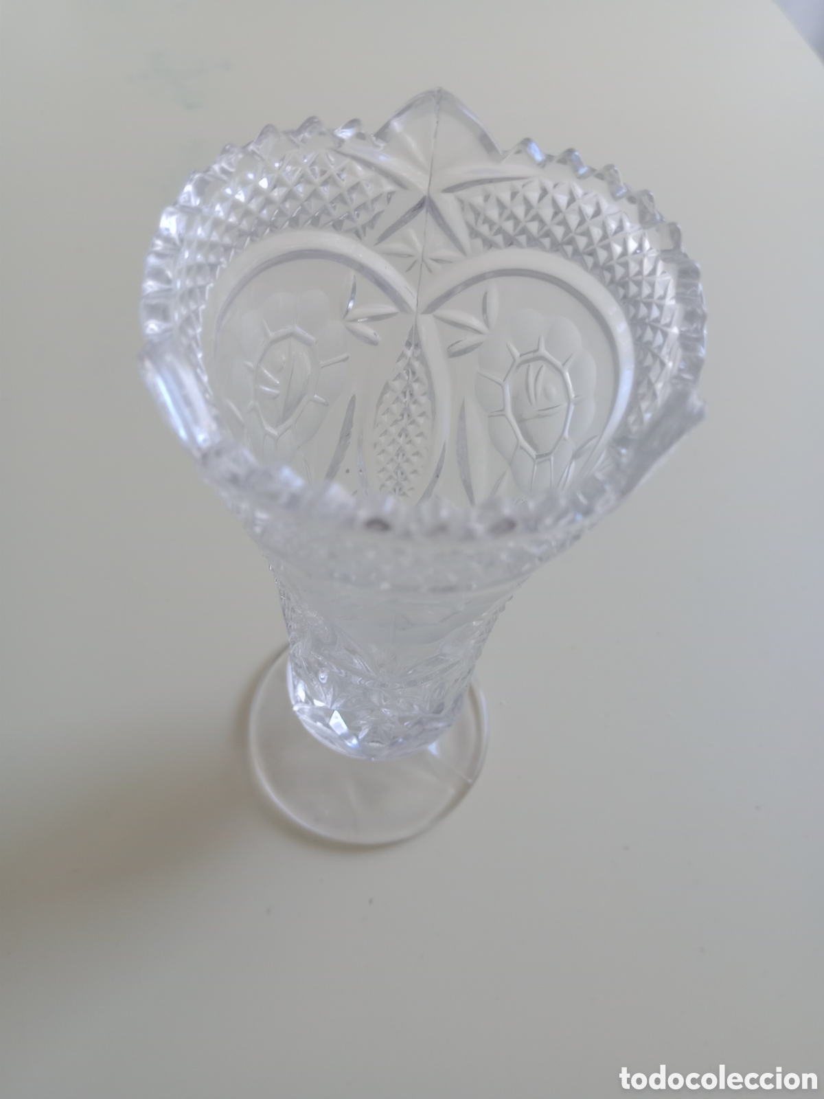 Vintage: Florero de cristal tallado - Foto 3