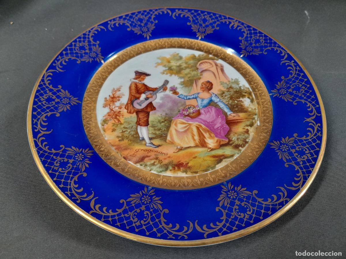 Vintage: PLATO DE PORCELANA. VICTORIA ALT-WIEN. PINTURA DE FRAGONARD. MEDIADOS S.XX