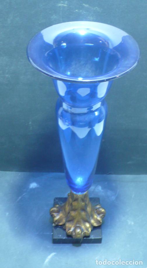 Vintage: FLORERO DE CRISTAL CON PIE DE BRONCE - Foto 2