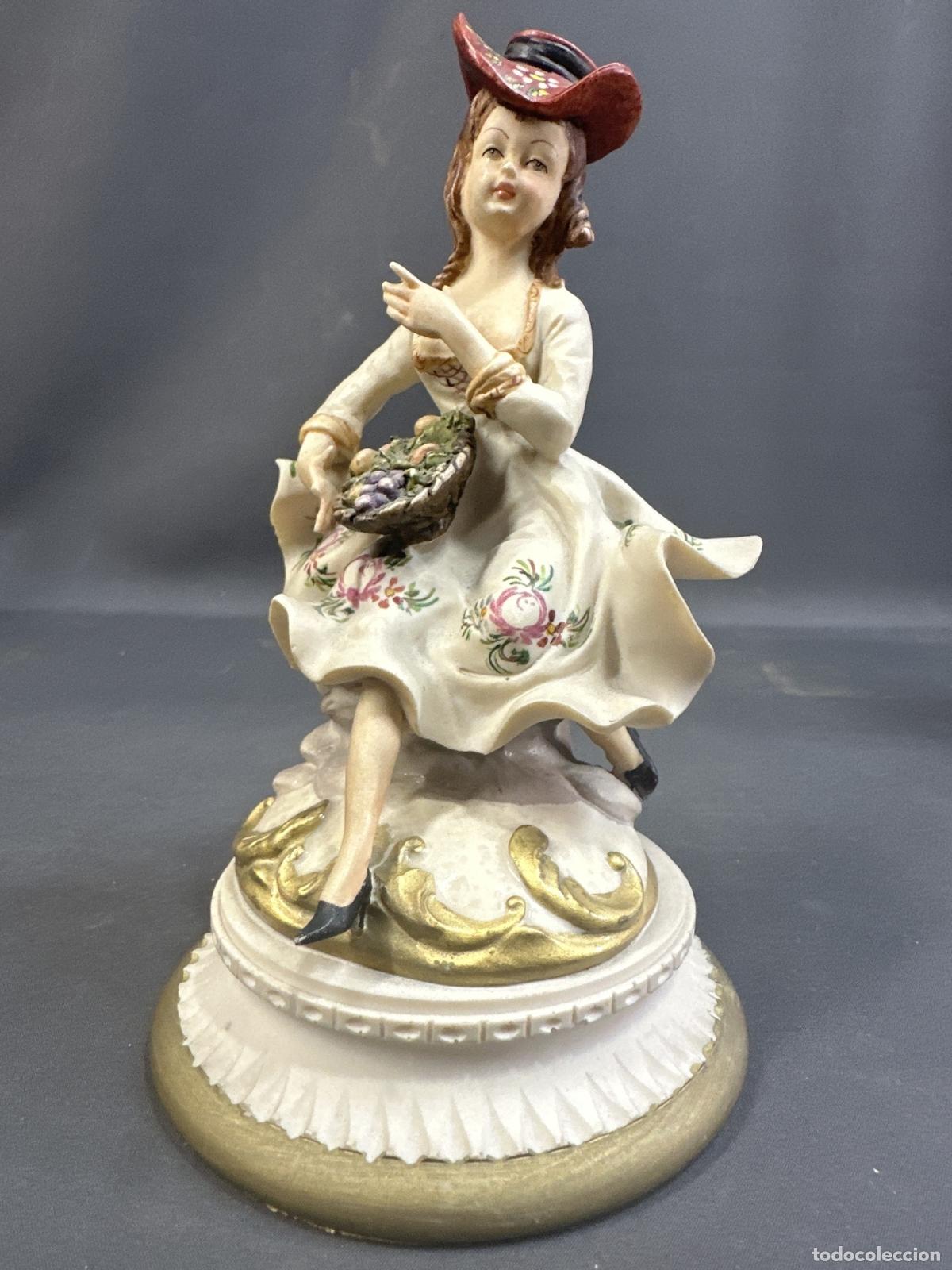 Vintage: ESCULTURA DE PORCELANA. REALIZADA A MANO. PINTADA A MANO. A&Ntilde;OS 50