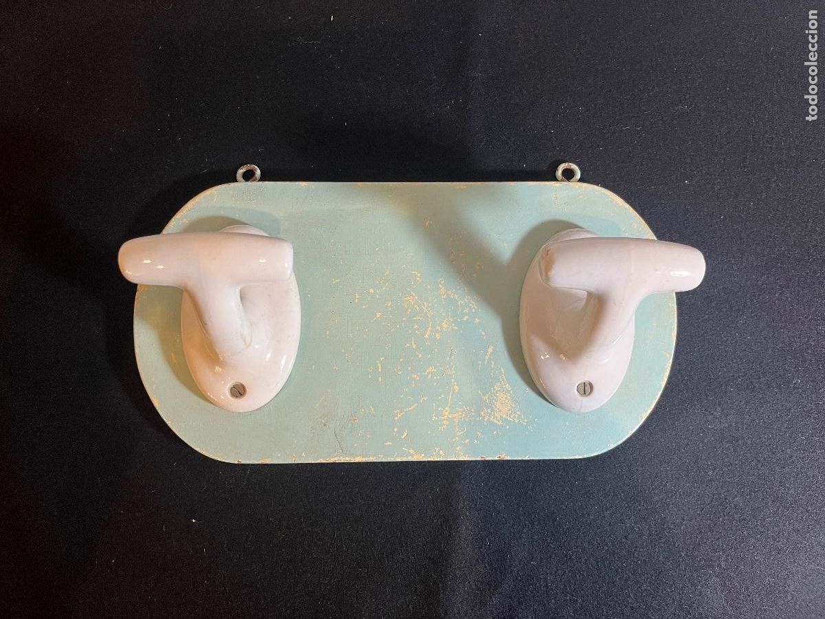 Vintage: Perchero antiguo madera y porcelana blanca &ndash; estilo shabby chic vintage &ndash; verde menta decapado