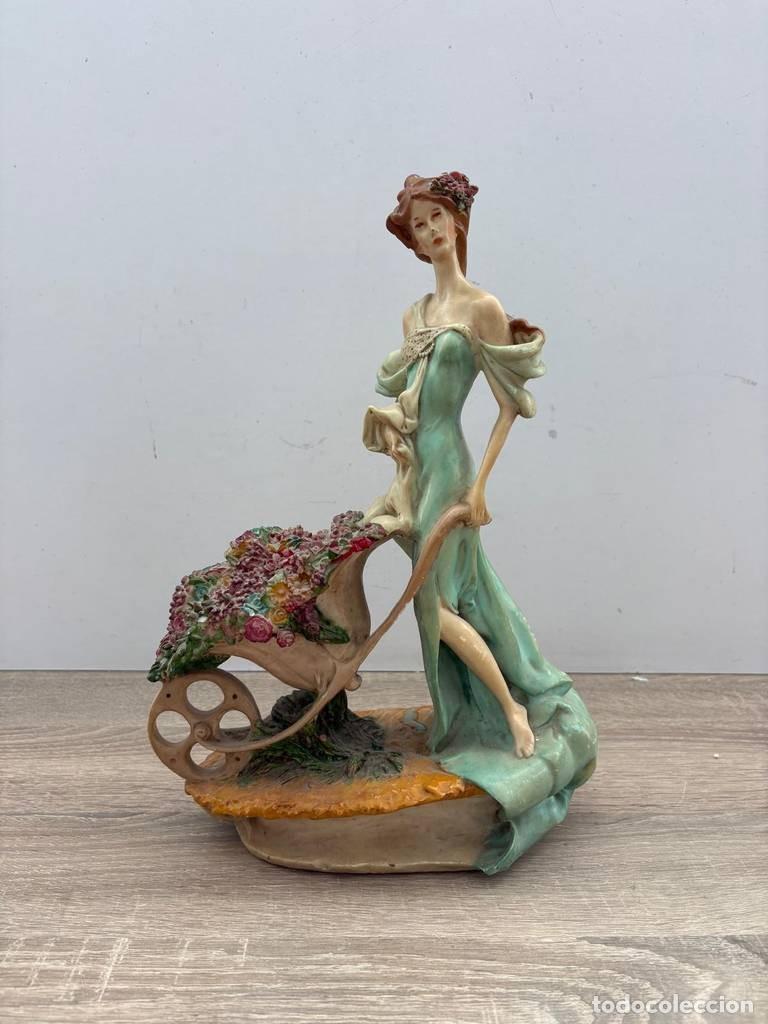 Vintage: FIGURA DE MUJER CON FLORES
