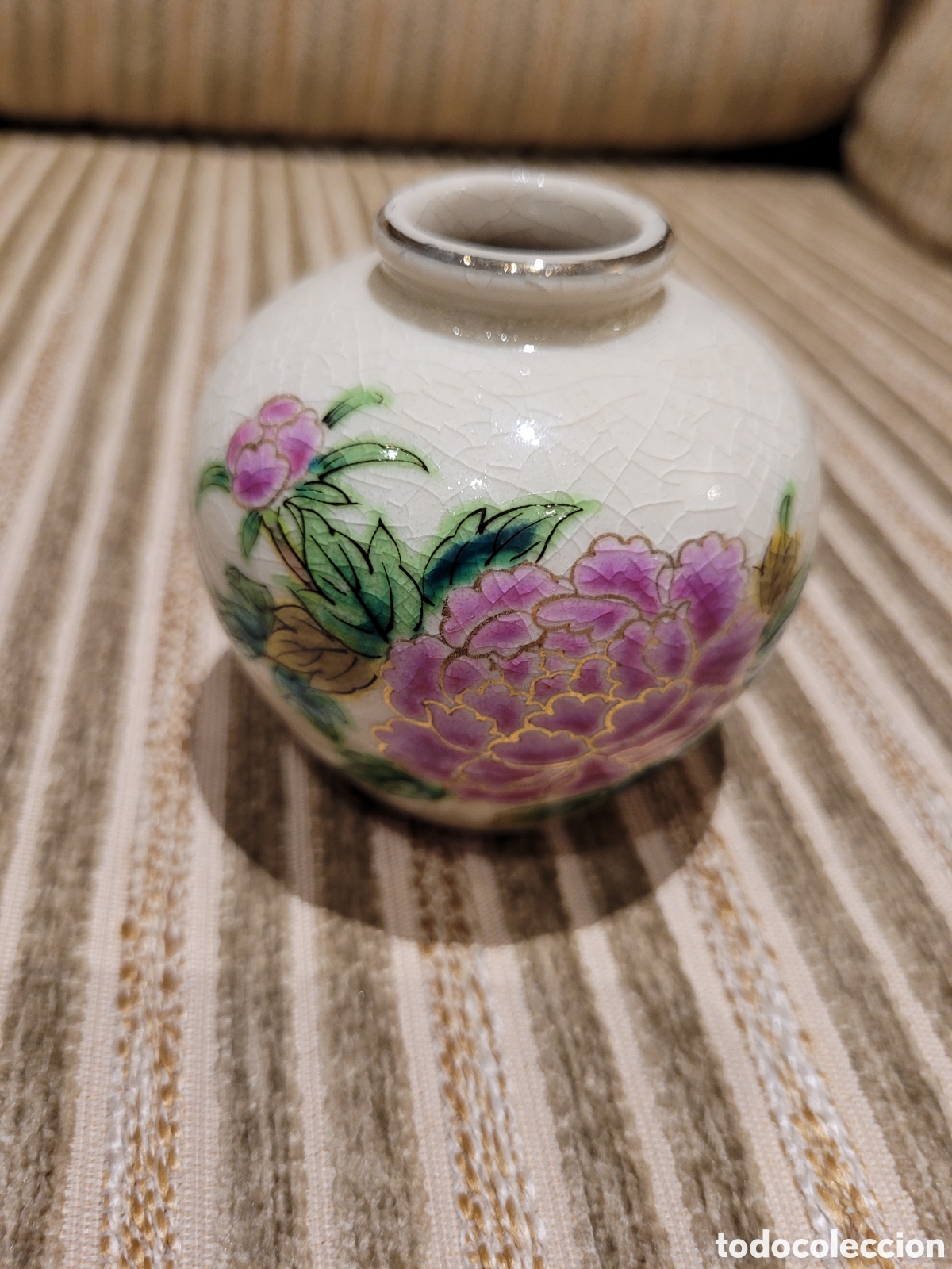Vintage: VIOLETERO (PEQUE&Ntilde;O FLORERO) DE CERAMICA