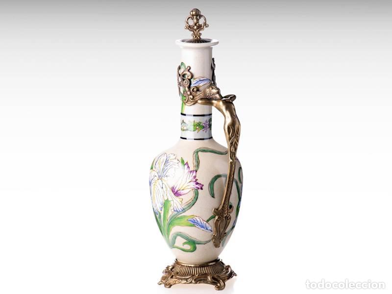 Vintage: Jarro de vinho/&aacute;gua em porcelana e bronze - Art Nouveau (1427)