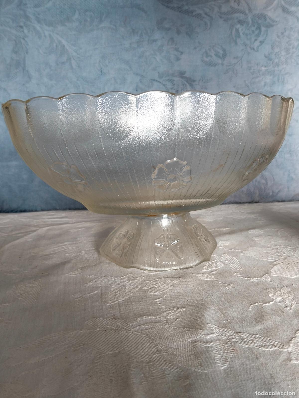 Vintage: Centro de mesa frutero cesto floral con flores de cristal prensado vintage decorativo a&ntilde;os 70-80