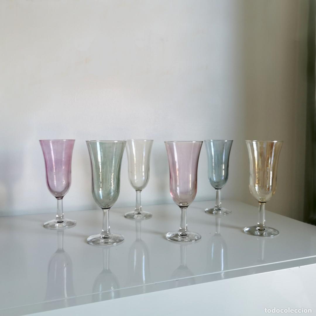 Vintage: Set de 6 copas de vidrio iridiscente multicolor vintage