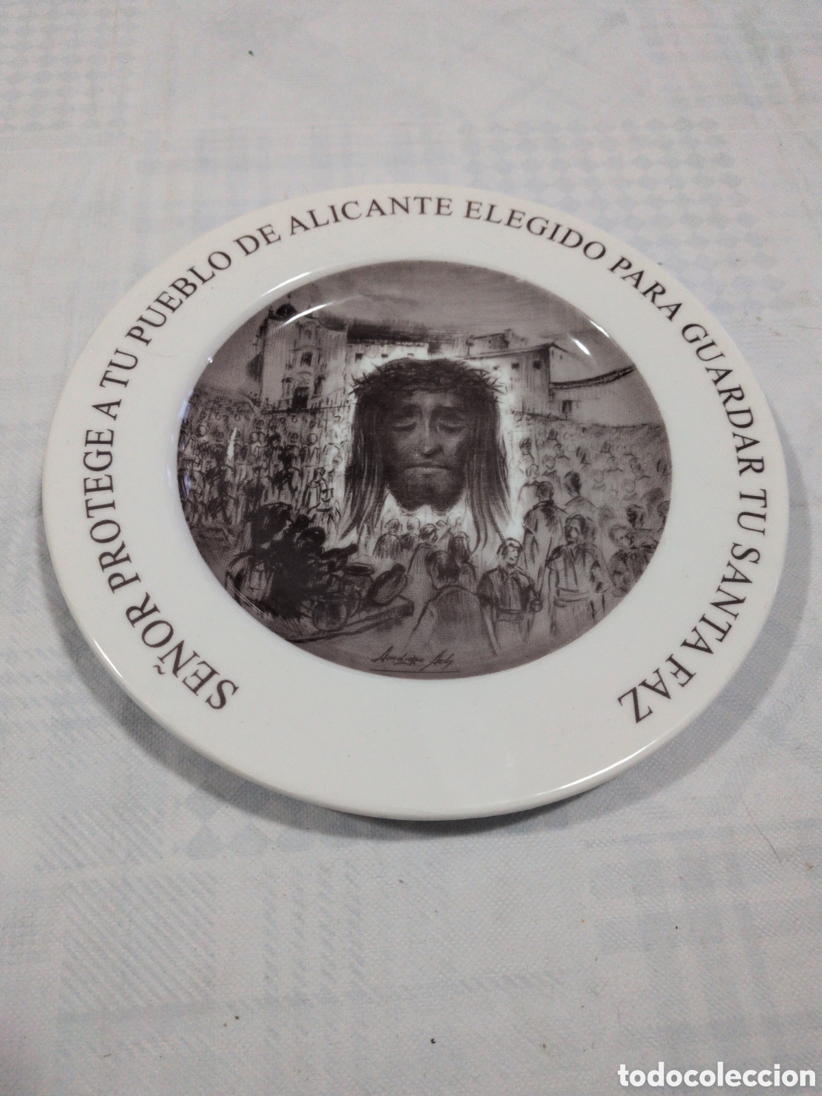 Vintage: Plato de porcelana de la Santa Faz Alicante. 2005