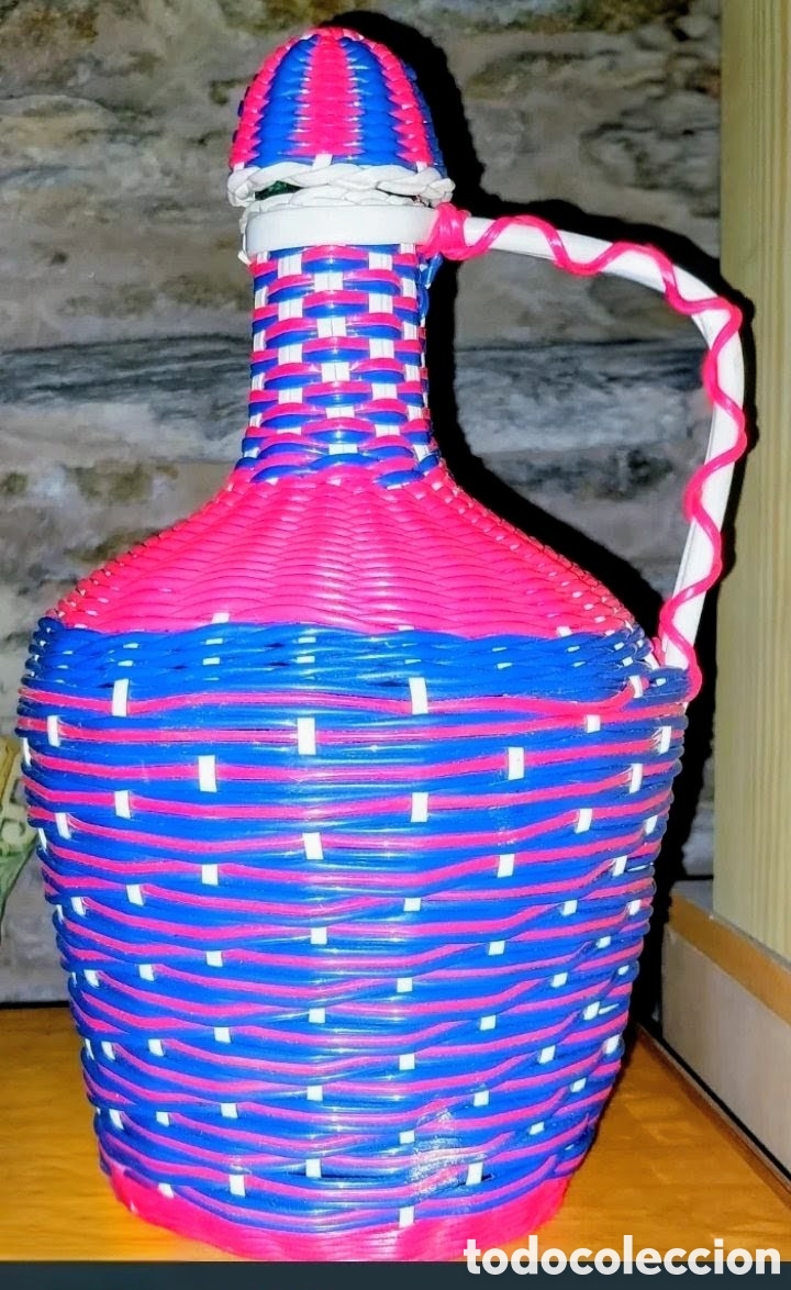 Vintage: DAMAJUANA vintage CRISTAL y TEJIDA A MANO de 30 cms de altura A&Ntilde;OS 60 EN MUY BUEN ESTADO como NUEVA