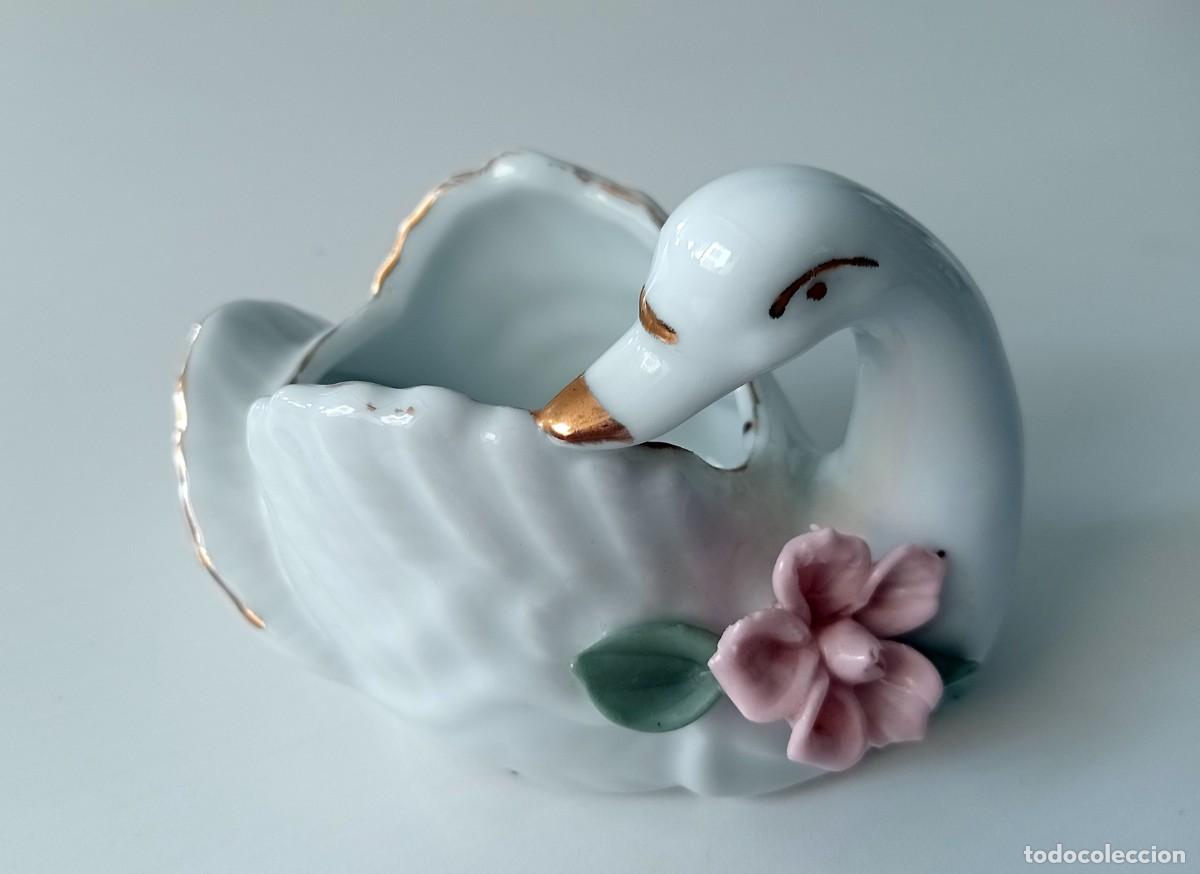 Vintage: FIGURA DE ADORNO RETRO VINTAGE OCA CON FLORES