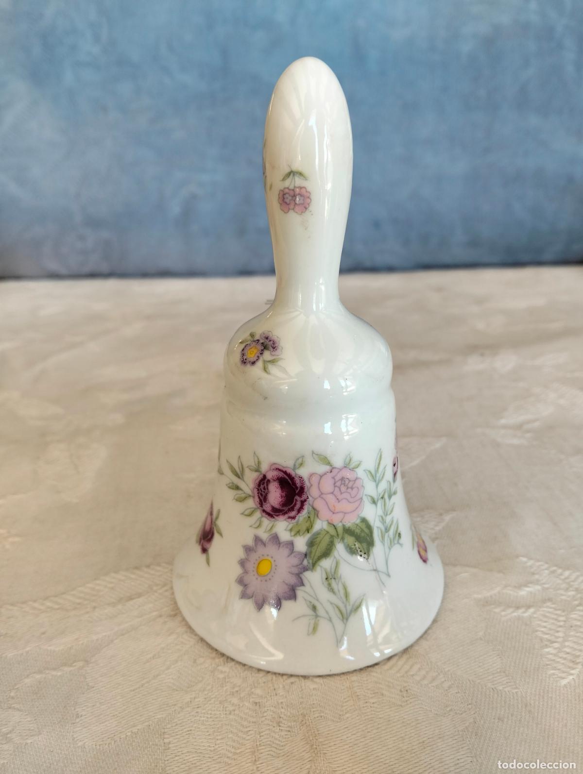 Vintage: Campana de porcelana flores decorativa con asa superior estilo vintage a&ntilde;os 60-70