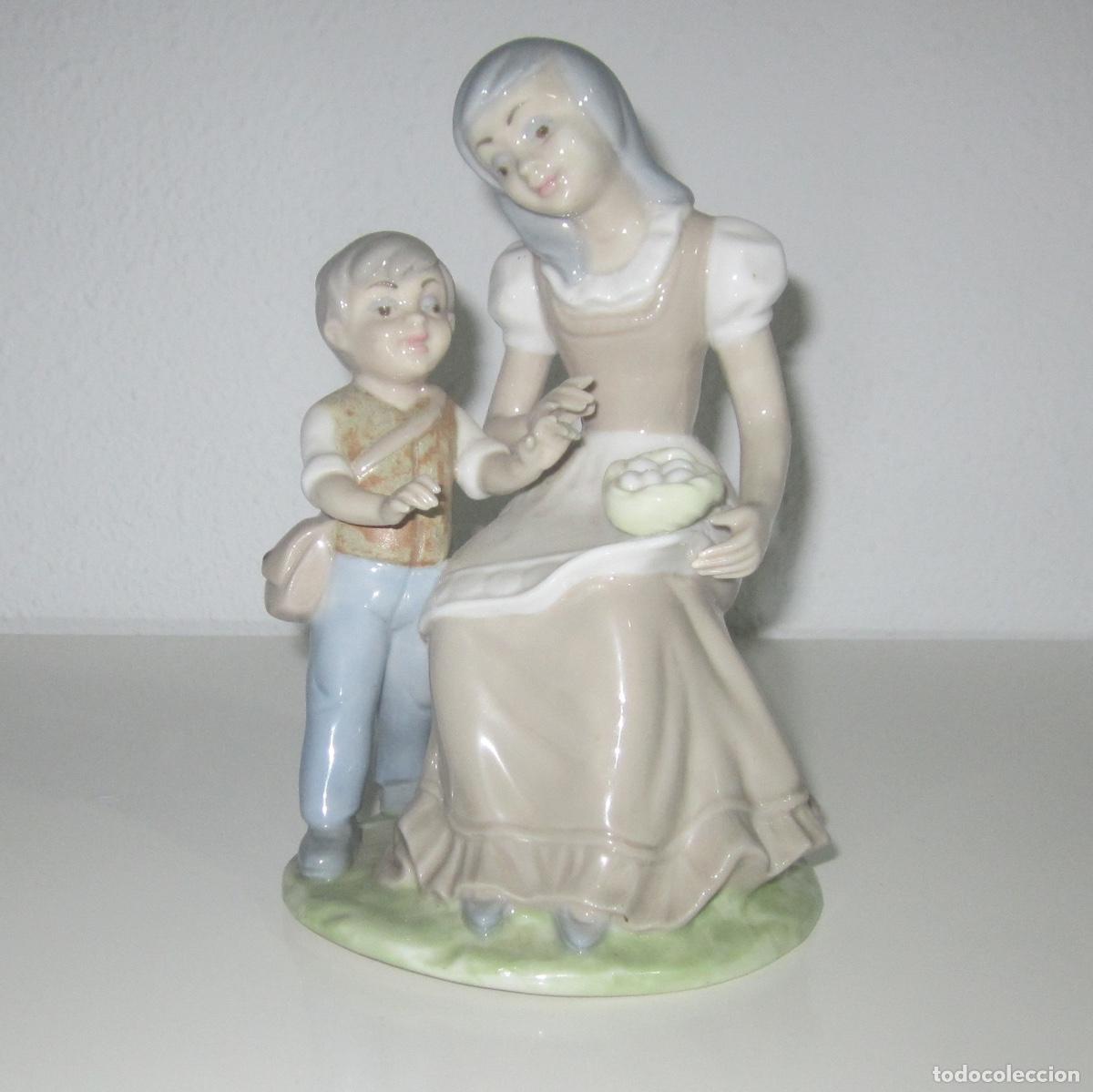 Vintage: FIGURA DE PORCELANA TENGRA MUJER Y NI&Ntilde;O CON HUEVOS EN PERFECTO ESTADO
