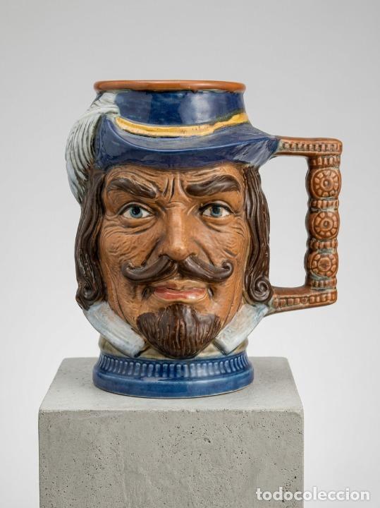 Vintage: Jarra Capodimonte Italia Caballero de &Eacute;poca - Cer&aacute;mica Pintada a Mano - 16 cm