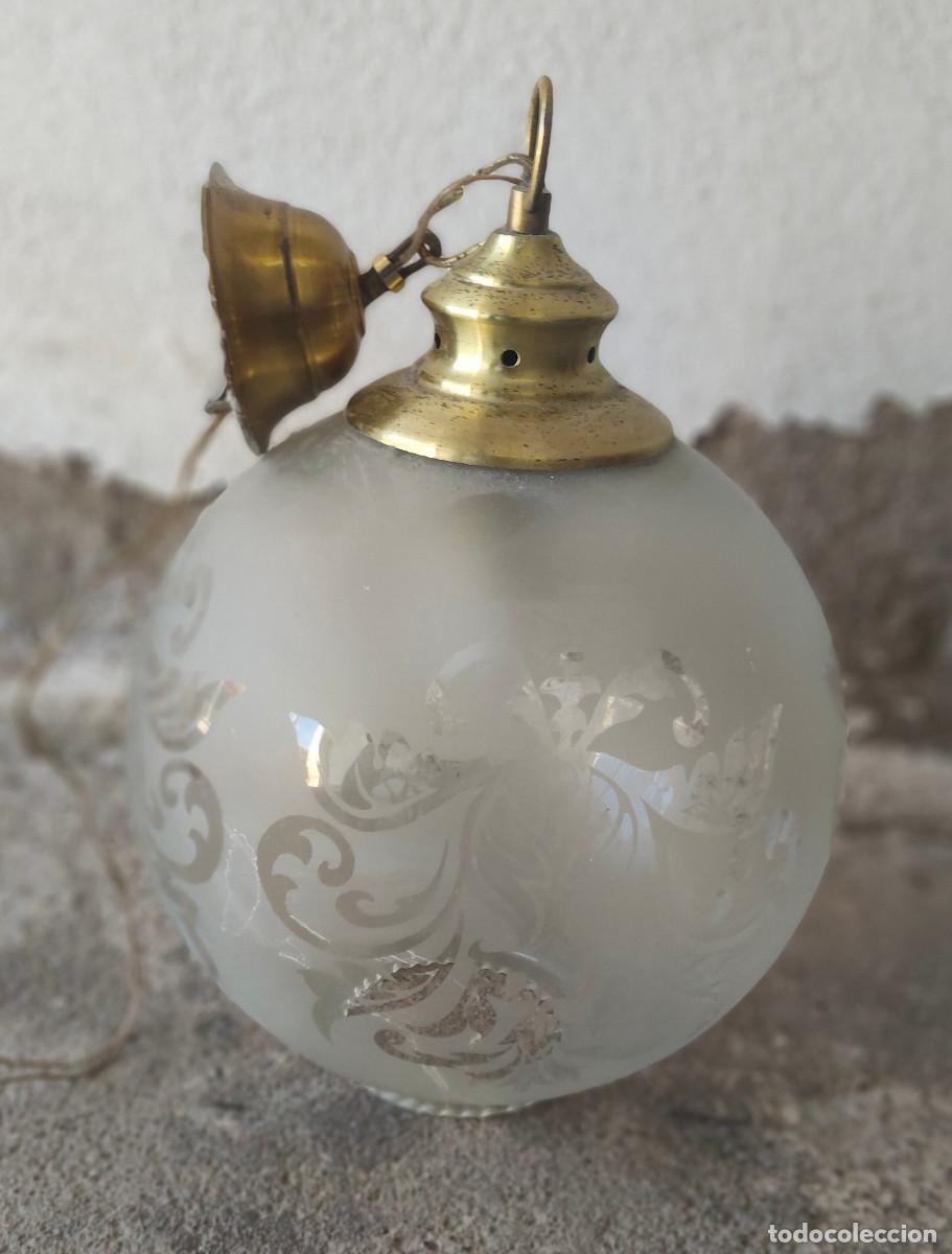Vintage: Globo de cristal con decorativos dibujos. vintage - lampara