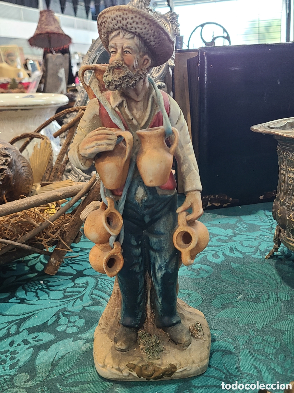 Vintage: Figura a&ntilde;os 70 anciano con c&aacute;ntaros