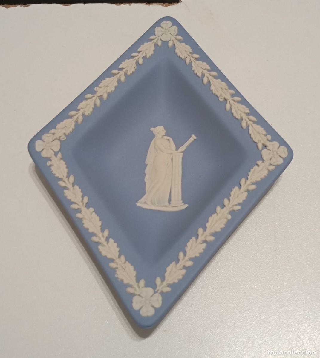 Vintage: BONITO PLATO CON FORMA DE DIAMANTE DE CER&Aacute;MICA AZUL WEDGWOOD, JASPERWARE, VINTAGE DE A&Ntilde;OS 70