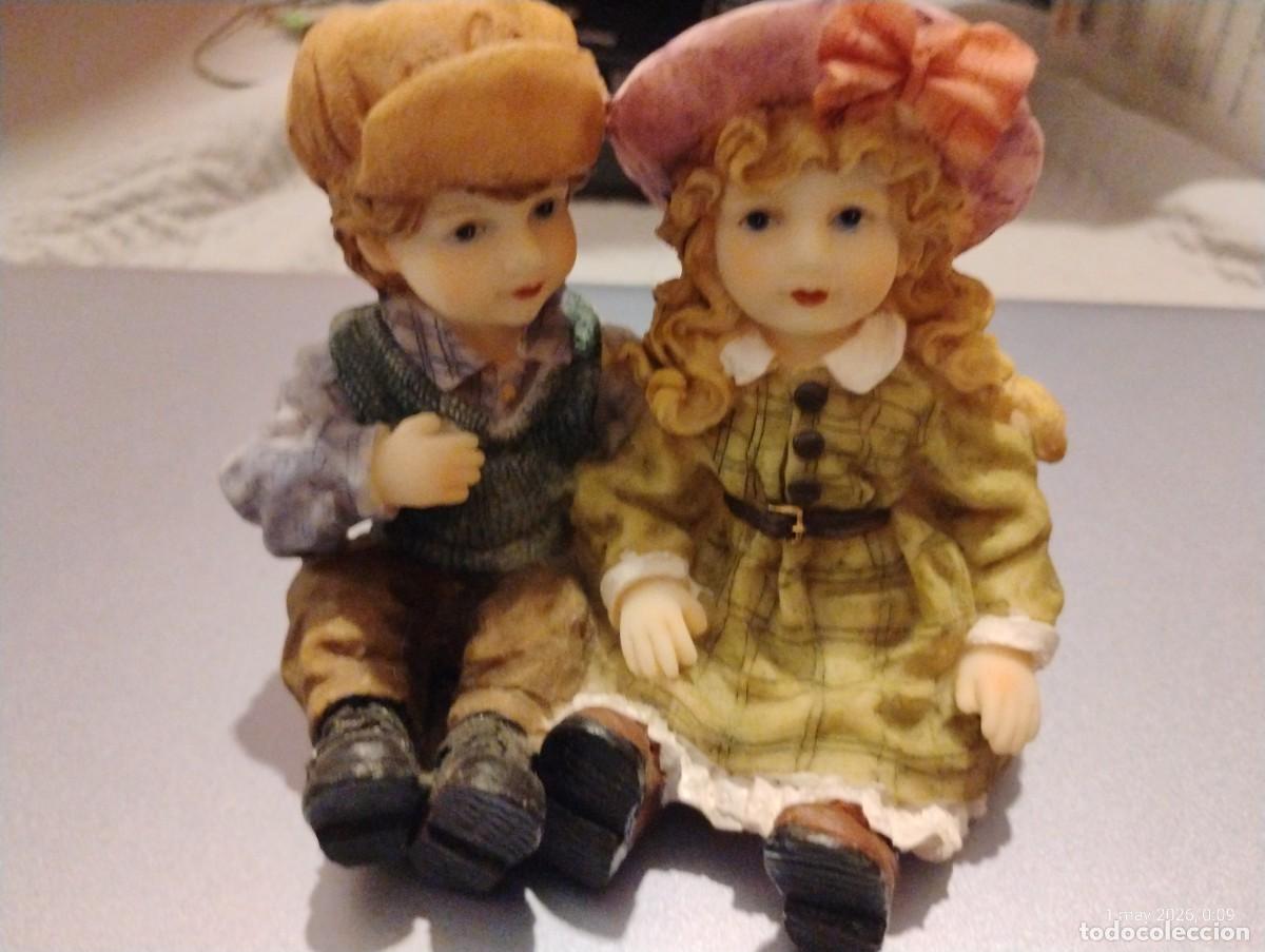 Vintage: Mu&ntilde;eca decorativa. 8cm aprox