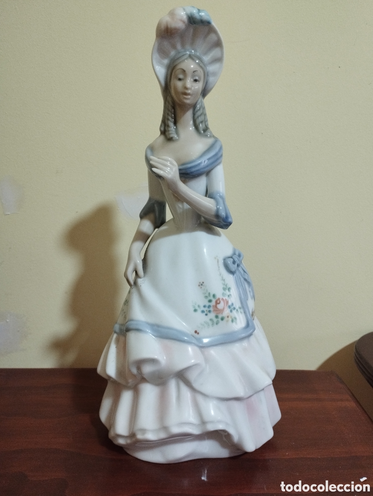 Vintage: Figura de porcelana Tengra