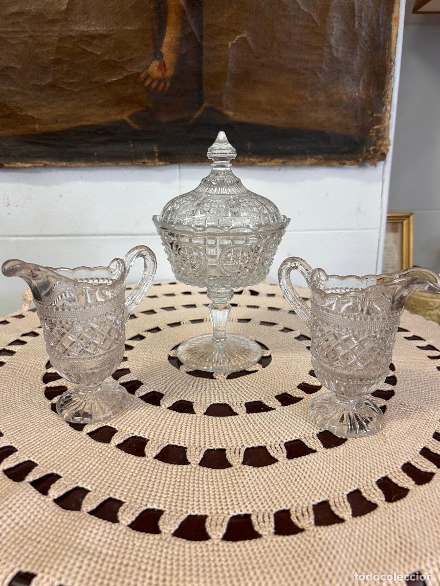 Vintage: Bombonera y 2 jarritas Cristal