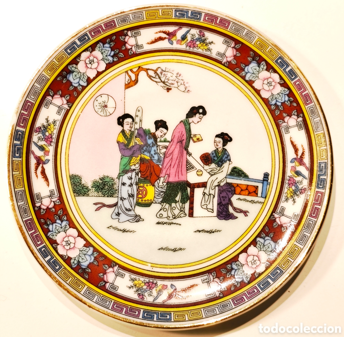 Vintage: Platito Chino decada de los 70 con sello de Jingdezhen (capital porcelana china)