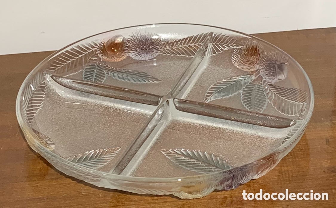 Vintage: Fuente de cristal con relieves florales. Aperitivos. A&ntilde;os 70.