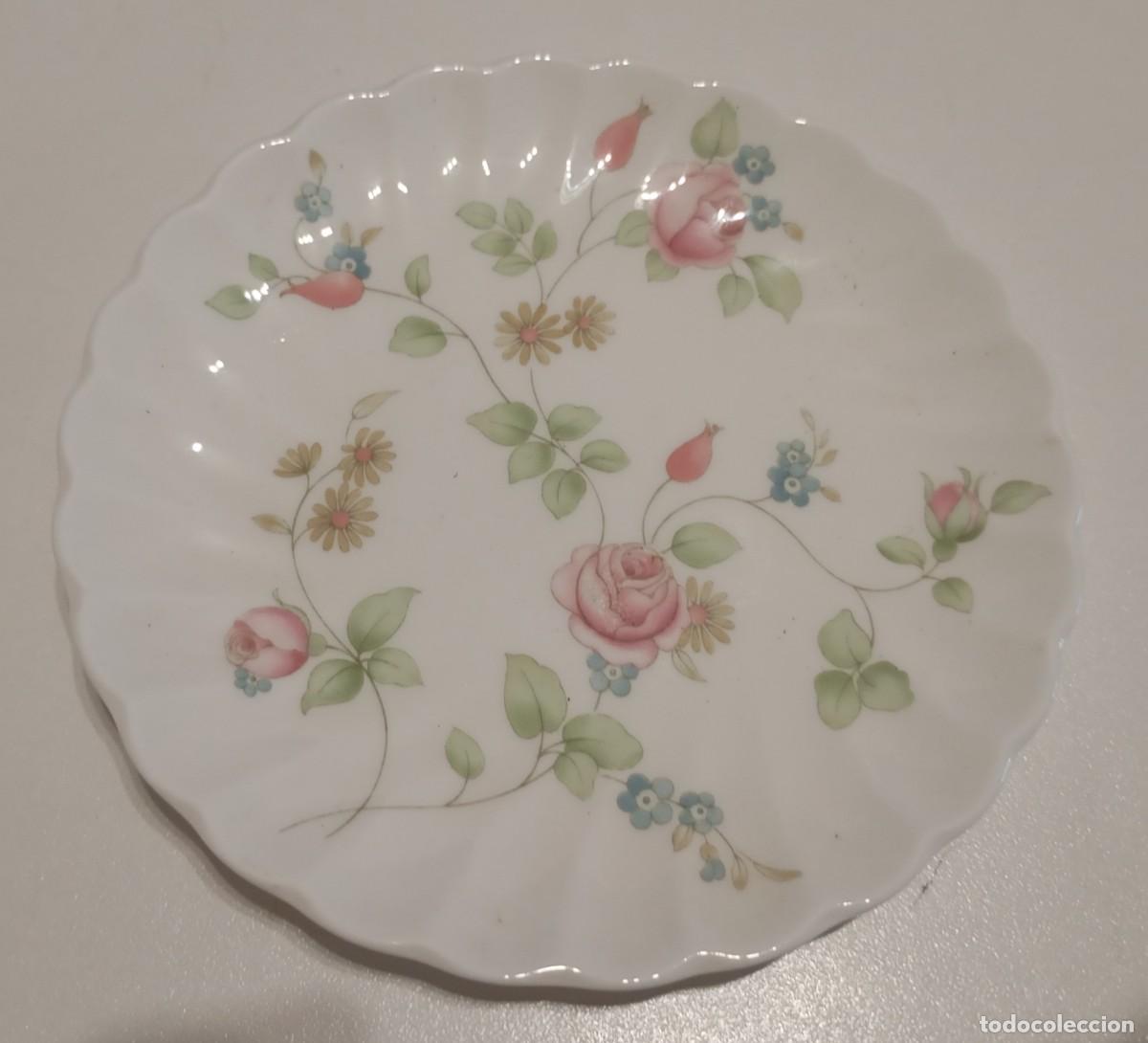 Vintage: PLATO DE PORCELANA FINA, WEDGWOOD, PATR&Oacute;N ROSEHIP, VINTAGE DE LOS A&Ntilde;OS 90, HECHO EN INGLATERRA