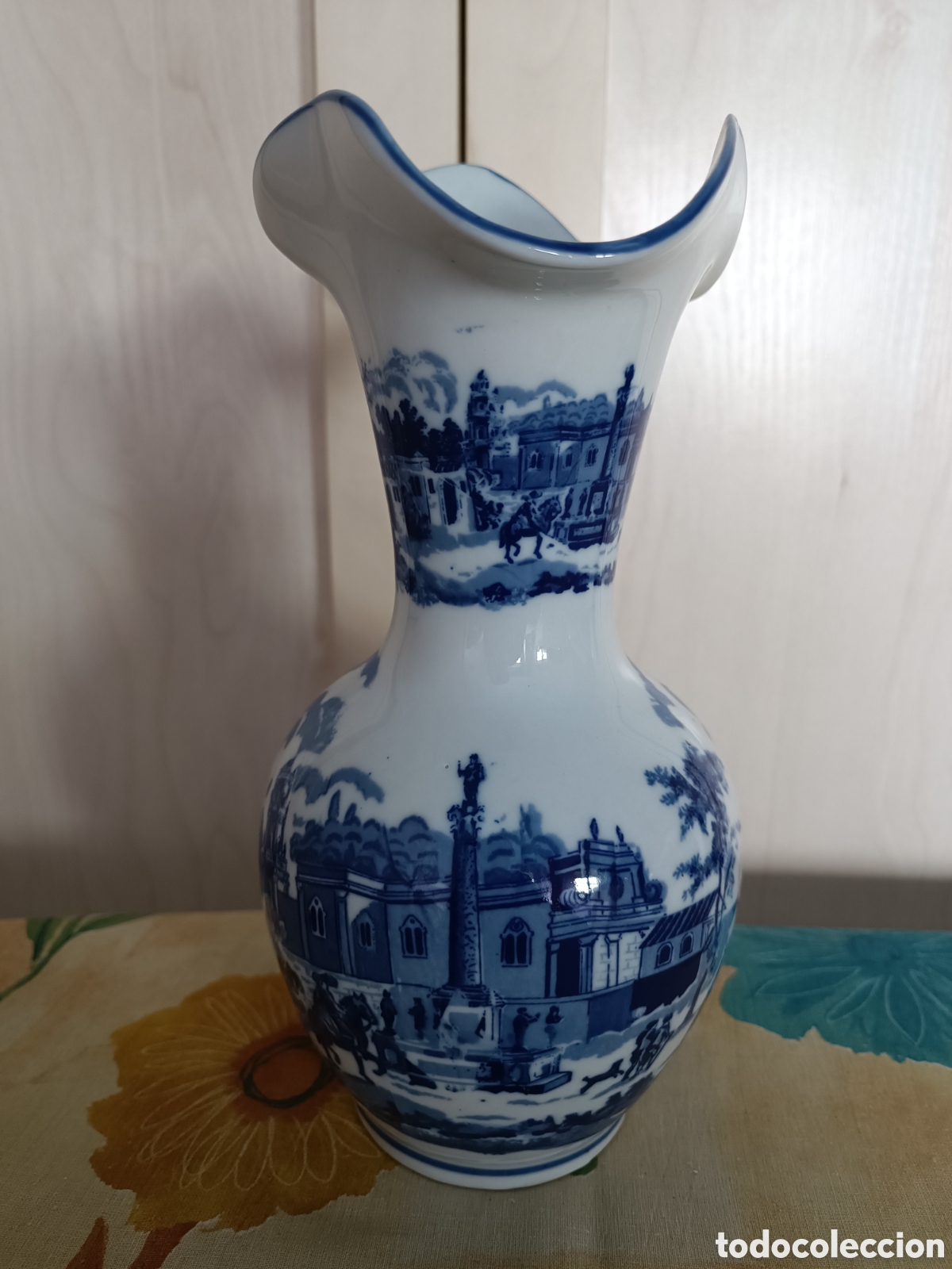 Vintage: Jarr&oacute;n de porcelana blanca y azul