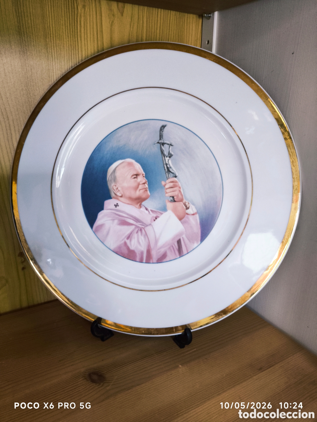 Vintage: Plato decorativo con la imagen de Juan Pablo II. &Uacute;nico - Borde dorado. - Imagen central de Juan Pa