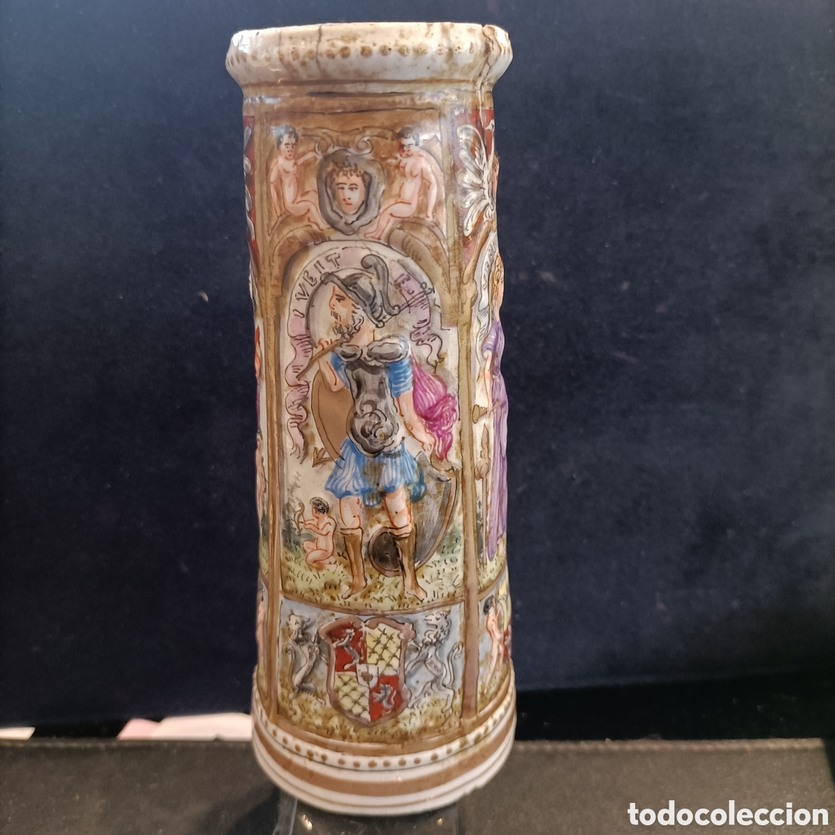 Vintage: Antiguo violetero Capodimonte.