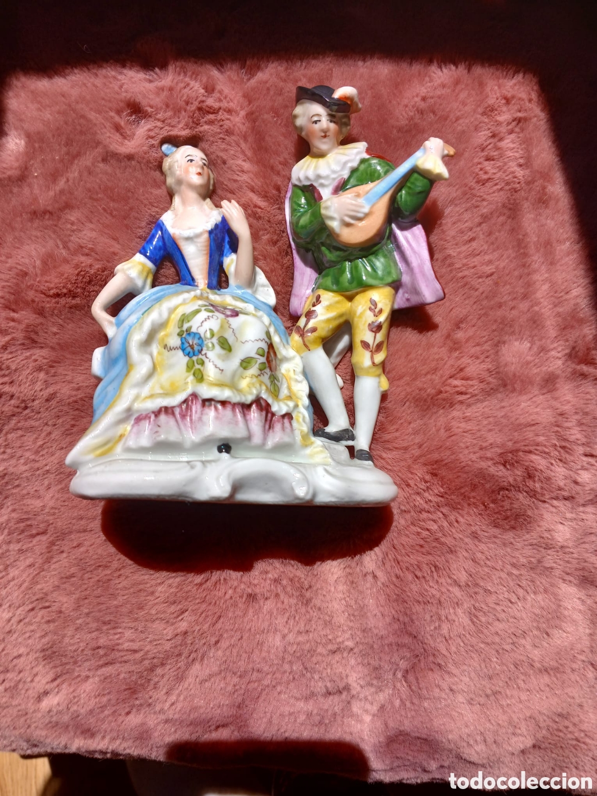 Vintage: Pareja de Figuras de Porcelana