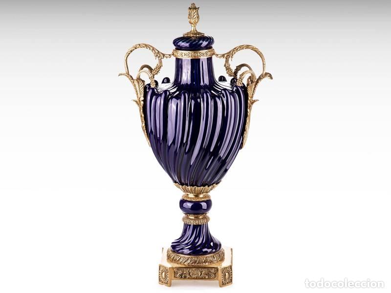 Vintage: Jarr&oacute;n de porcelana y bronce, estilo Imperio (1445)