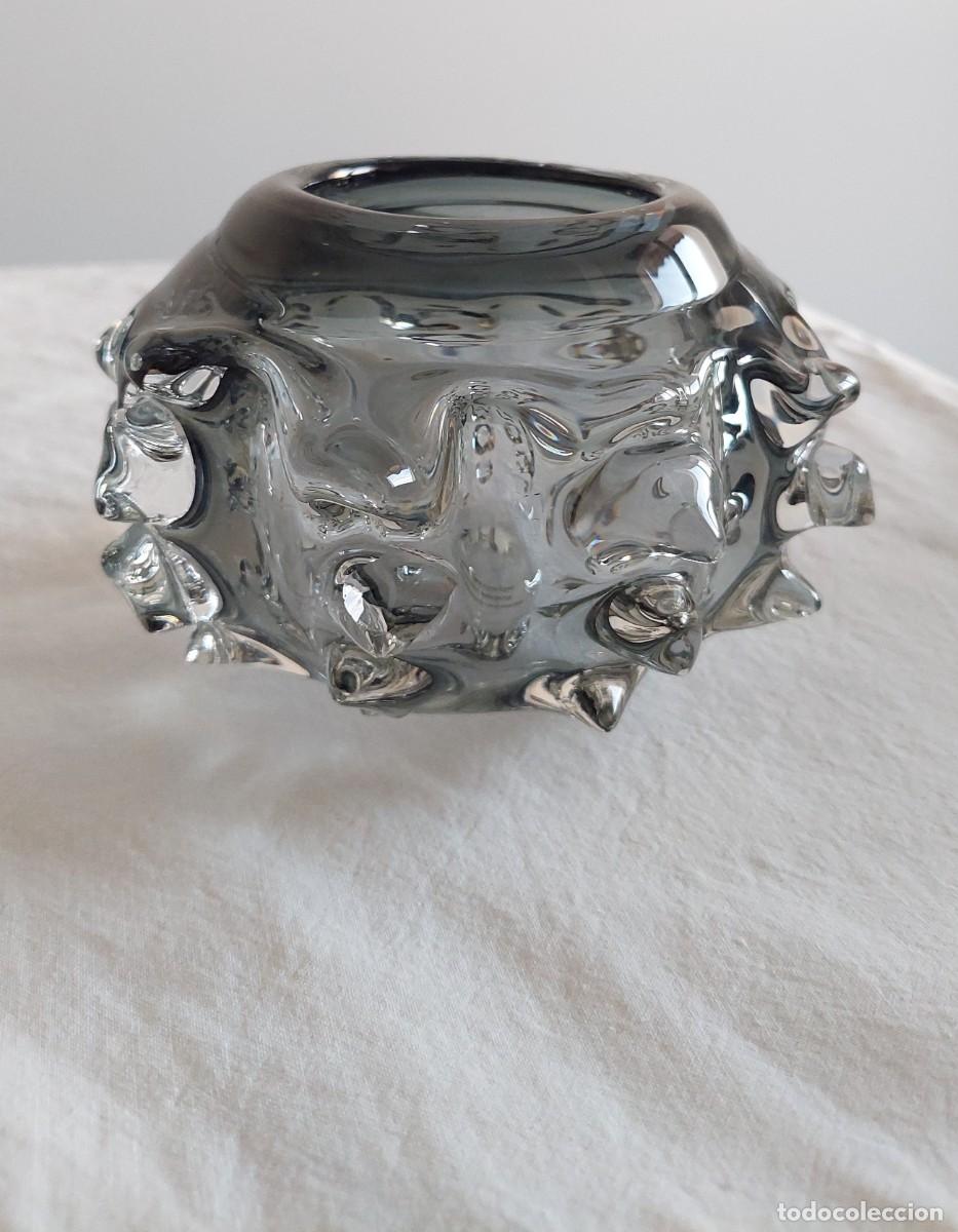 Vintage: Portavelas Rostrato en Vidrio Gris Hecho a Mano