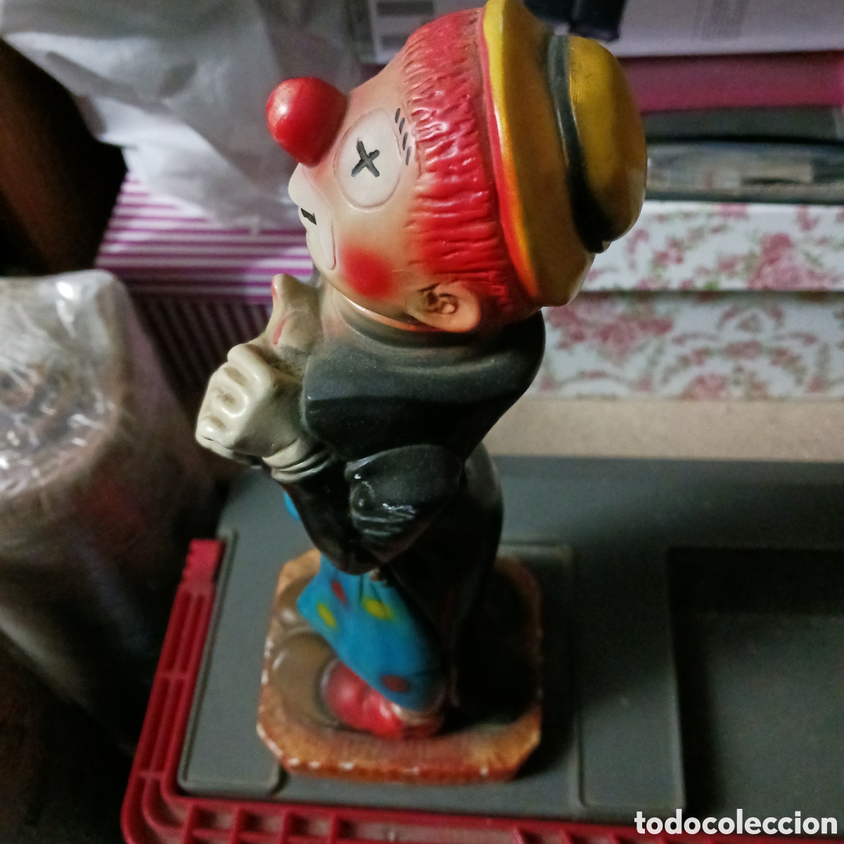 Vintage: Payaso en pie con flor policromado - Foto 5
