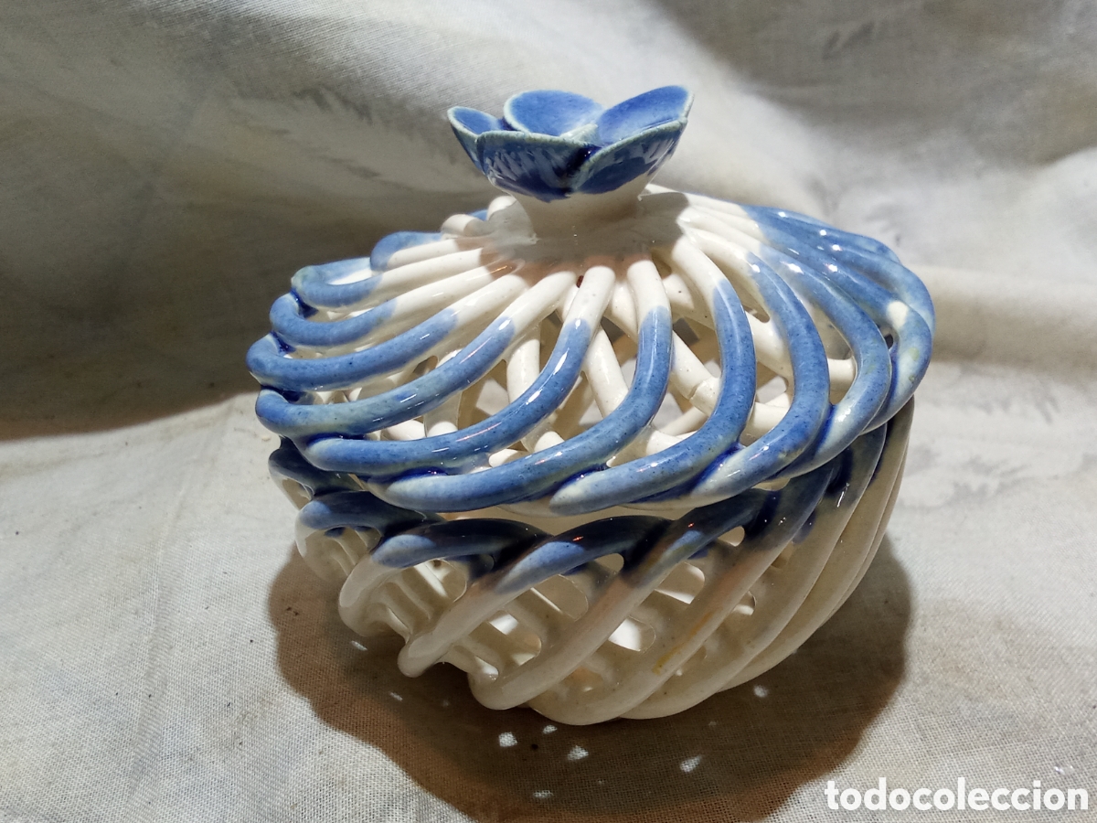 Vintage: PEQUE&Ntilde;O CESTO CAJITA DE CERAMICA DE MANISES