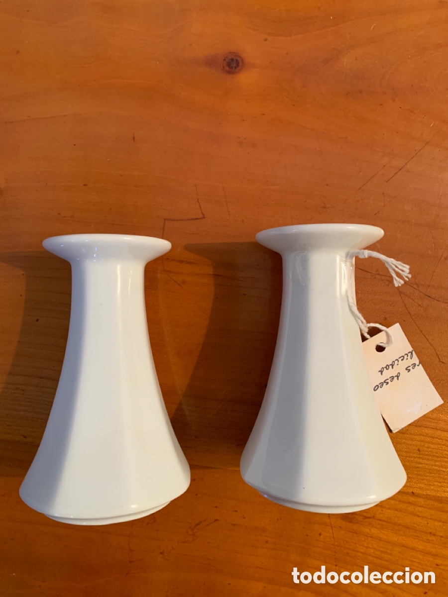 Vintage: Par de candeleros de porcelana