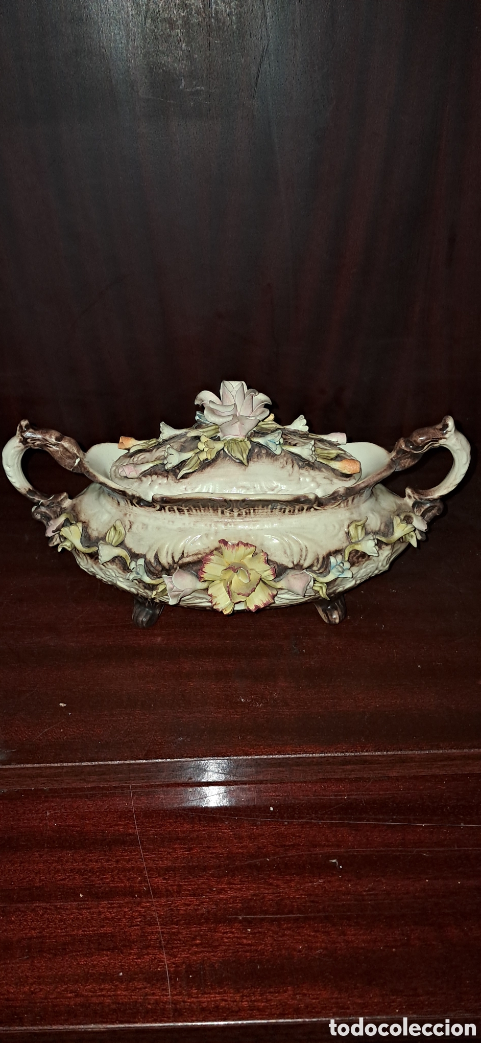 Vintage: Centro de Mesa de Porcelana Vintage - Decoraci&oacute;n Floral en Relieve.