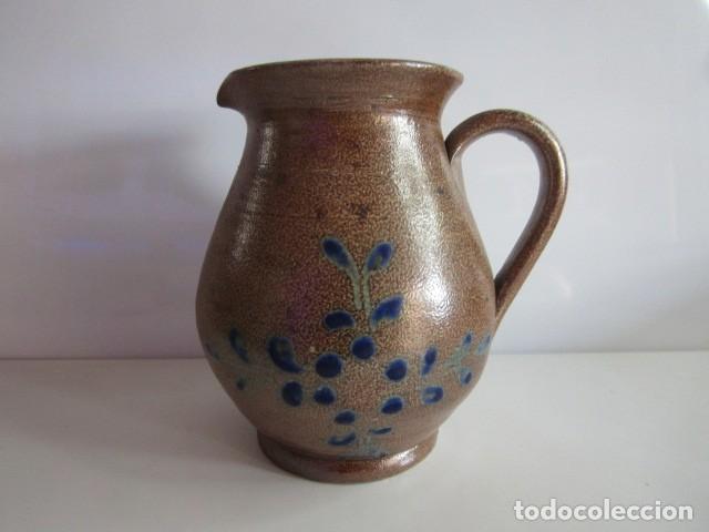 Vintage: PRECIOSA GRAN JARRA DE CERAMICA VIDRIADA CON MOTIVOS FLORALES EN AZUL - 20 CM