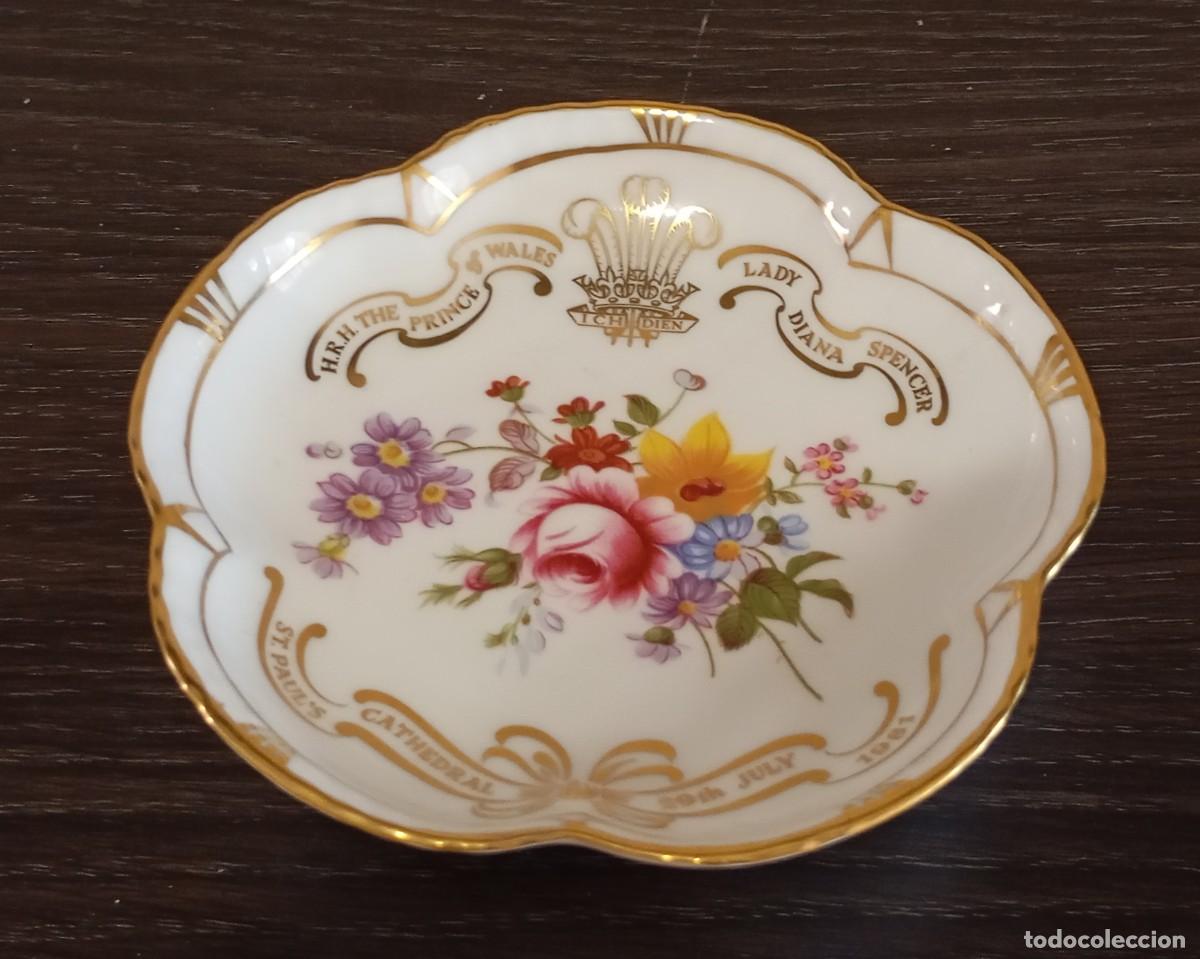 Vintage: PLATO CONMEMORATIVO DE PORCELANA FINA QUE CELEBRA LA BODA REAL DEL PR&Iacute;NCIPE CARLOS Y LADY DIANA