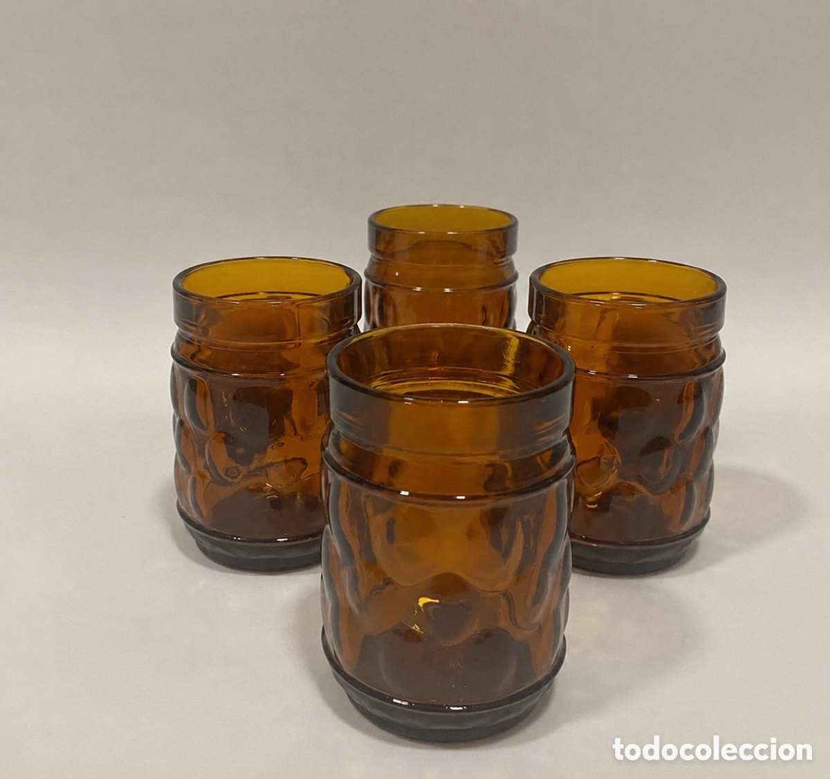 Vintage: Juego 4 vasitos de vidrio robusto, vintage