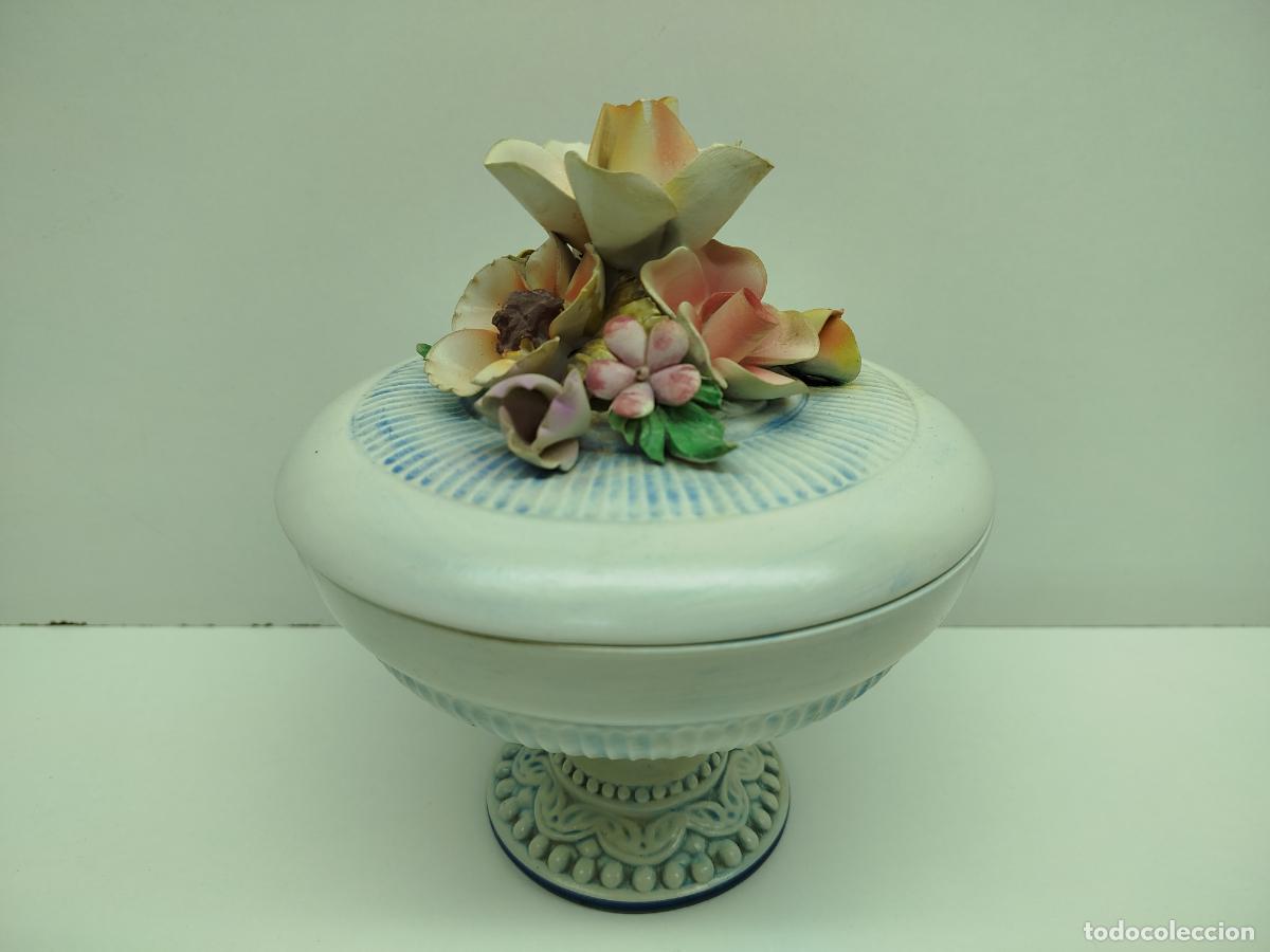 Vintage: ANTIGUO JOYERO DE CERAMICA CON TAPA DECORADA CON FLORES HECHAS A MANO - MADE IN ITALY